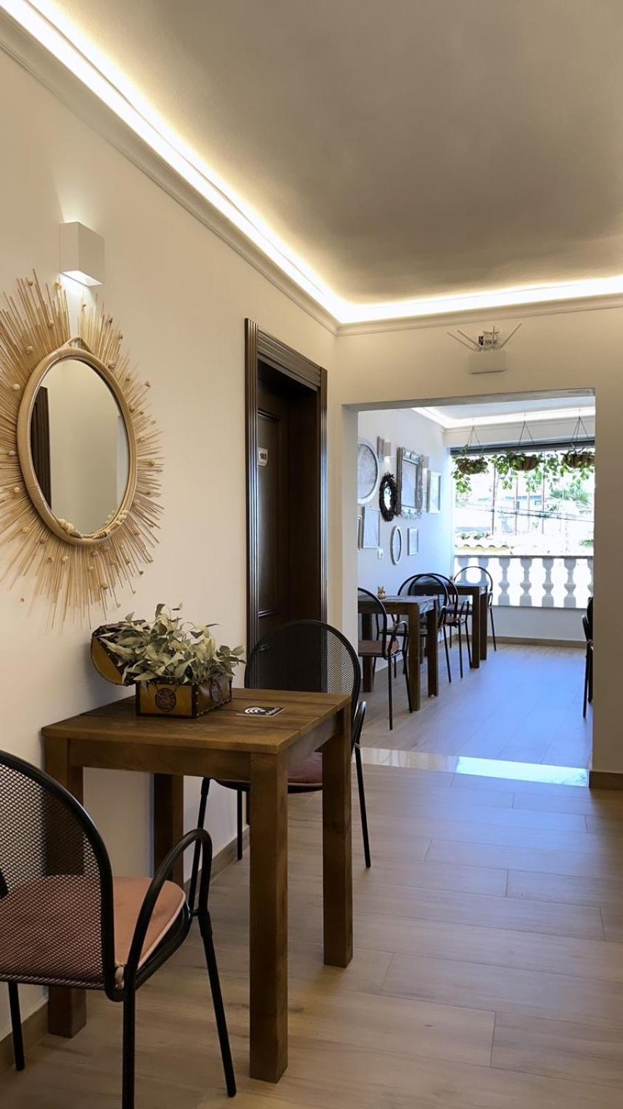 Vila Fatos Qama Berat Bagian luar foto